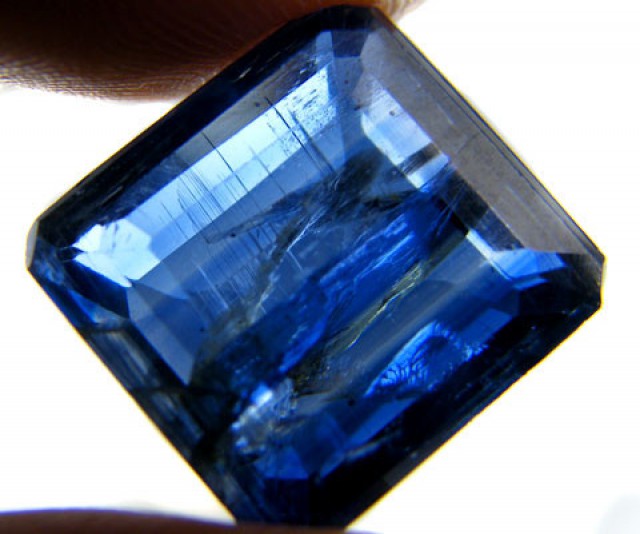 About Kyanite Gemstone Meanings, Healing Properties, Uses